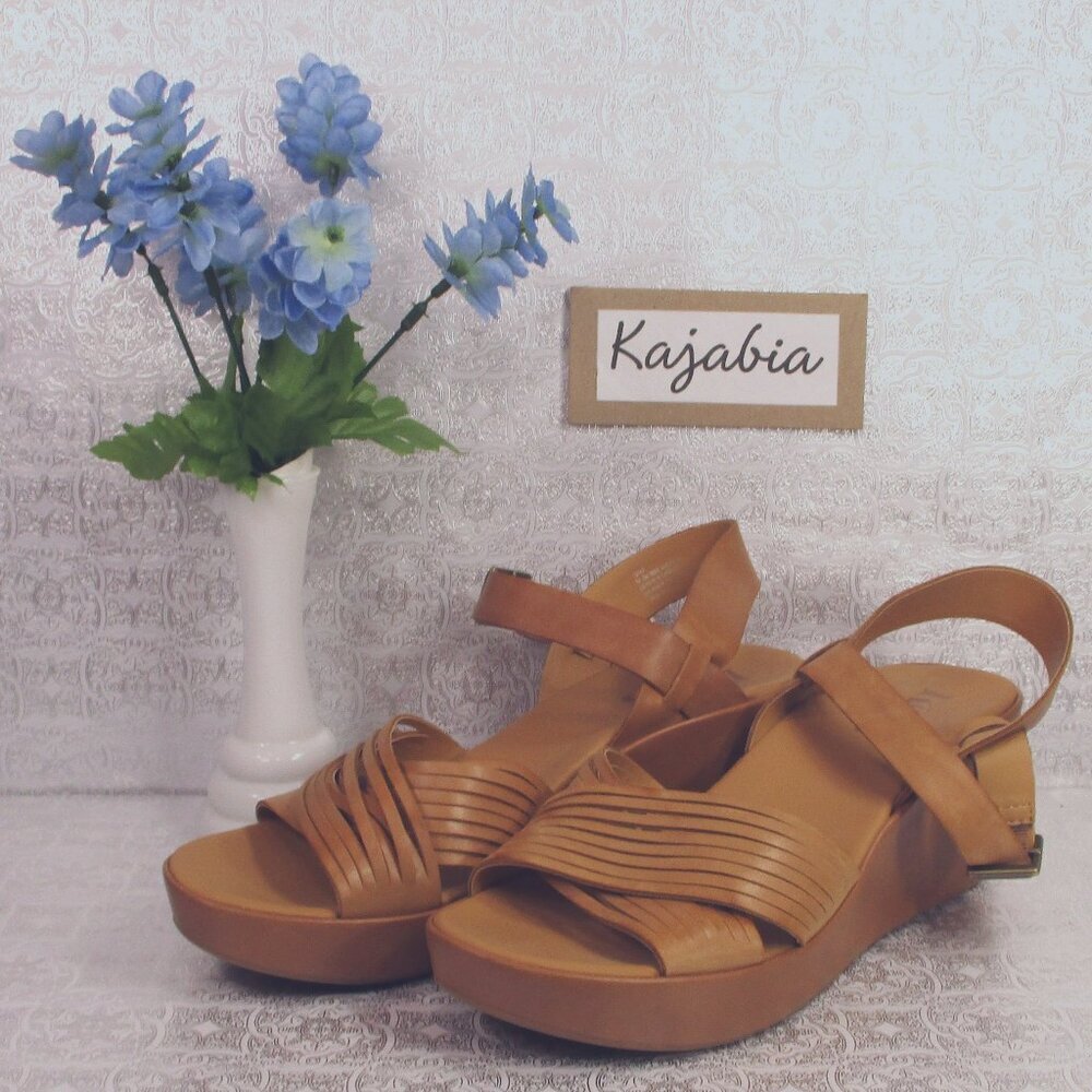 KORKS Tan Wedges Size 10